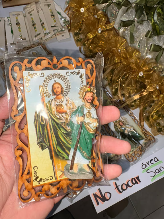 Retablo Chico con Figura